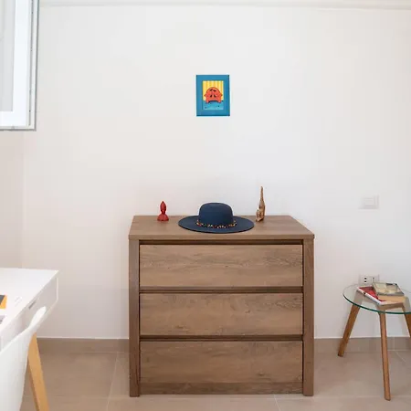Gioia 13 & Aparthotel Procida