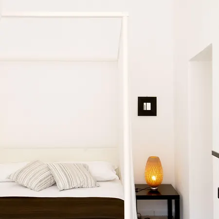Aparthotel Gioia 13 & 3*