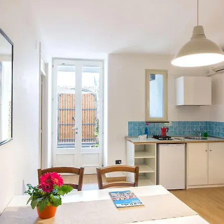 Aparthotel Gioia 13 &