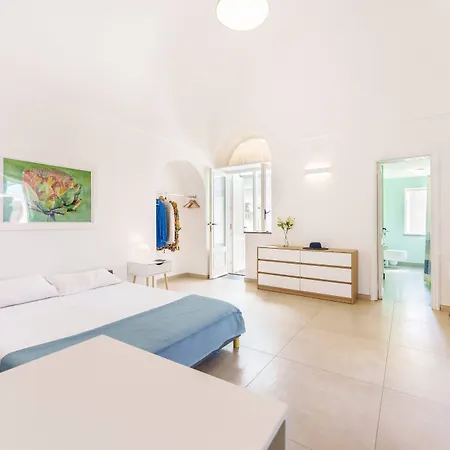 Gioia 13 & 3* Procida