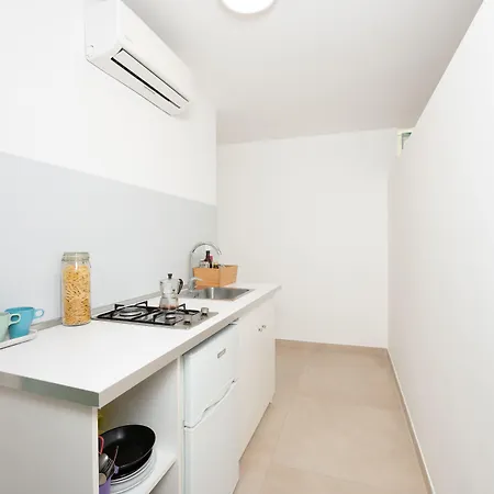 Gioia 13 & Aparthotel 3*