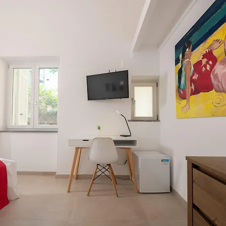 Aparthotel Gioia 13 & 3*