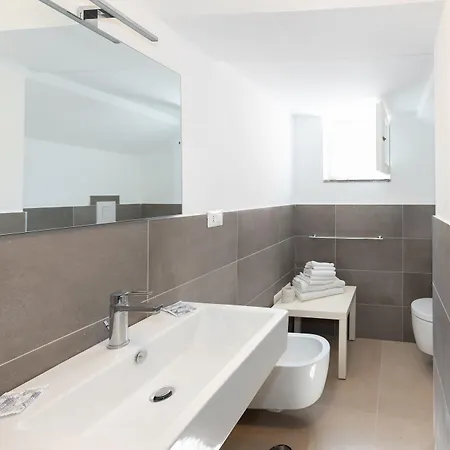 Aparthotel Gioia 13 &