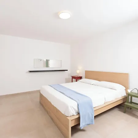 Aparthotel Gioia 13 & 3*